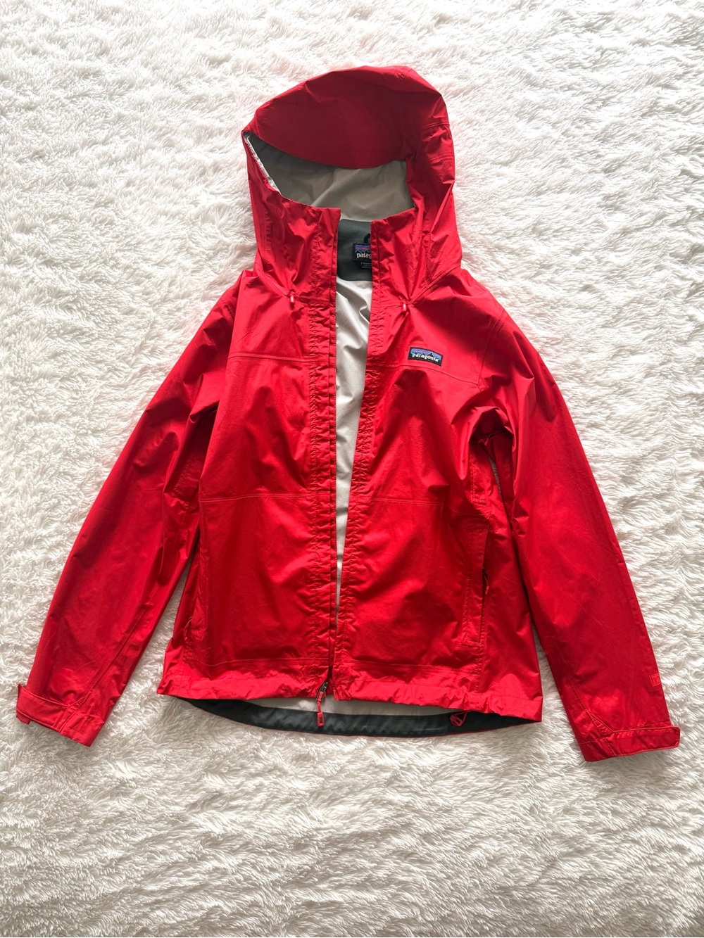 Patagonia Small Women’s Red Women’s Torrentshell H2No Waterproof Rain Jacket